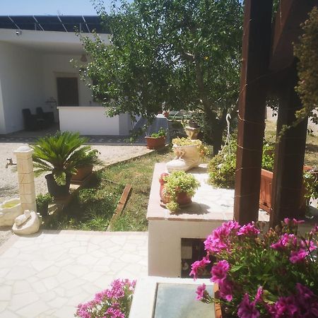 B&B Angolo Magico Parabita Exterior photo