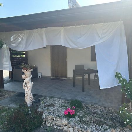 B&B Angolo Magico Parabita Exterior photo