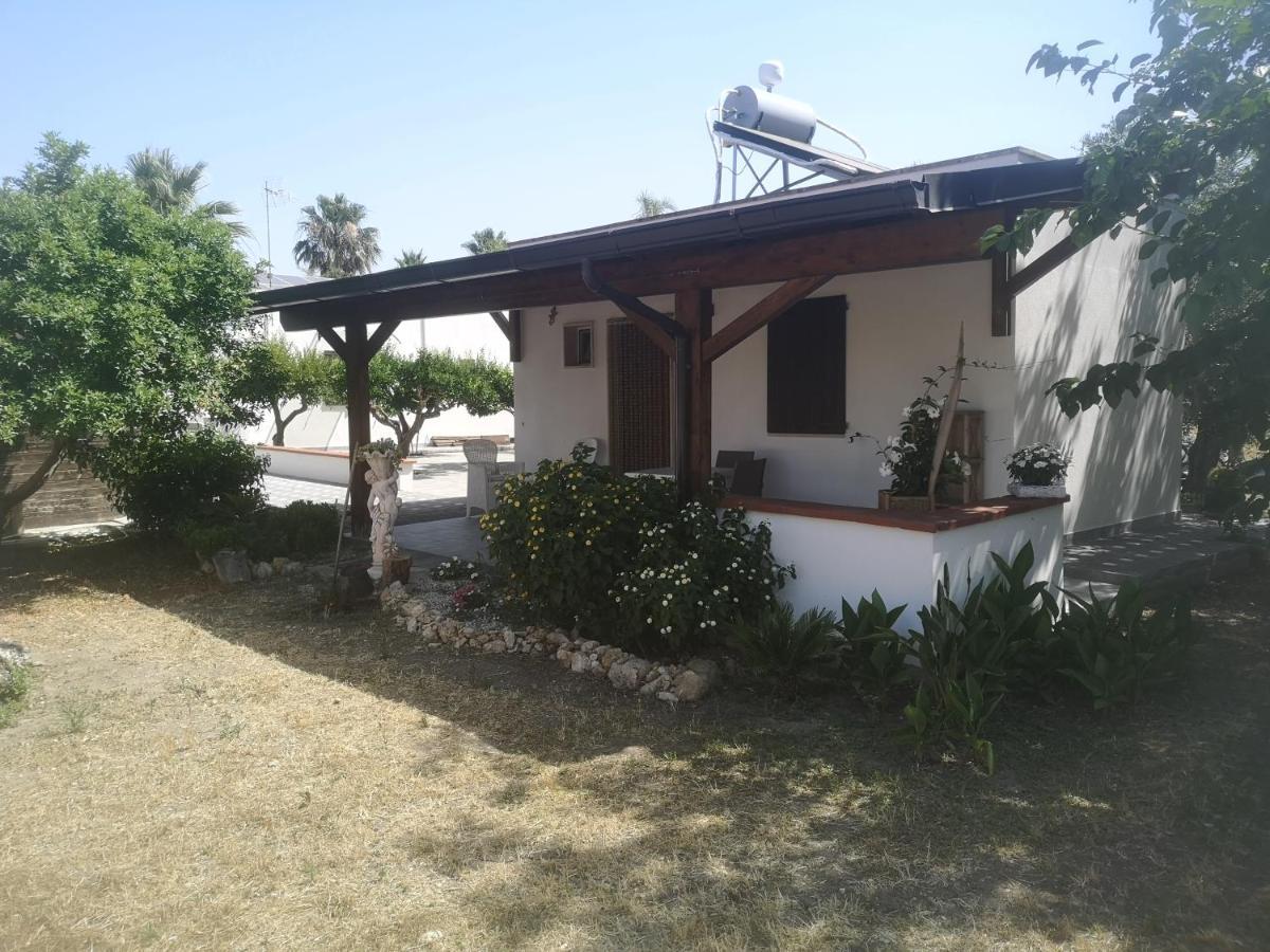 B&B Angolo Magico Parabita Exterior photo